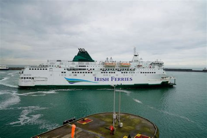 Are the Dover Calais ferries running?