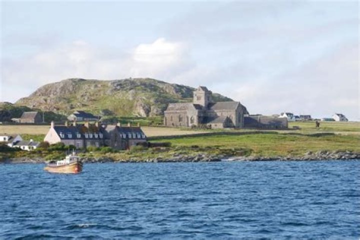 Can you visit Staffa?