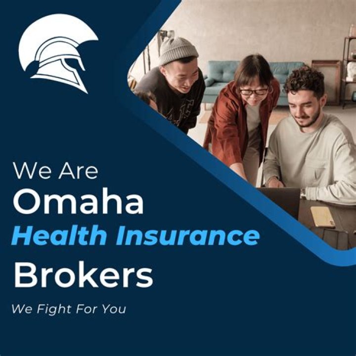 Do health insurance brokers charge a fee?