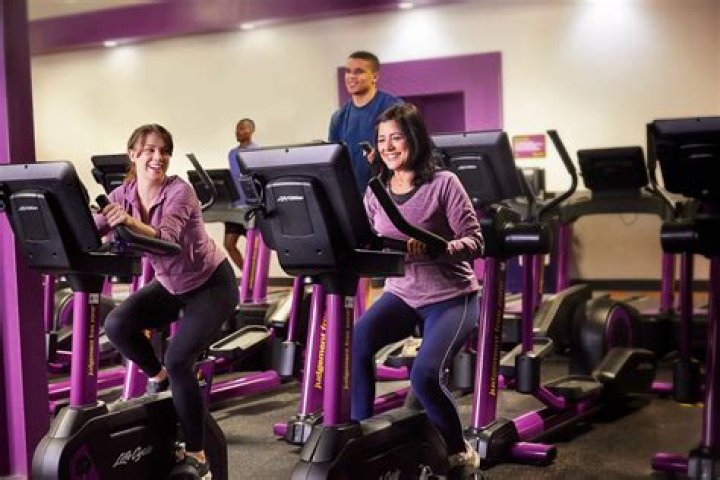 Do you still have to wear a mask at Planet Fitness?
