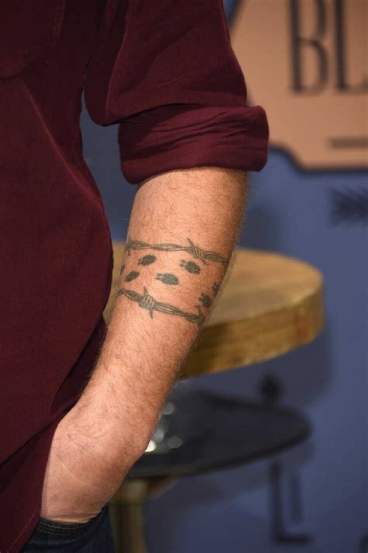 Does Blake Shelton have a tattoo?