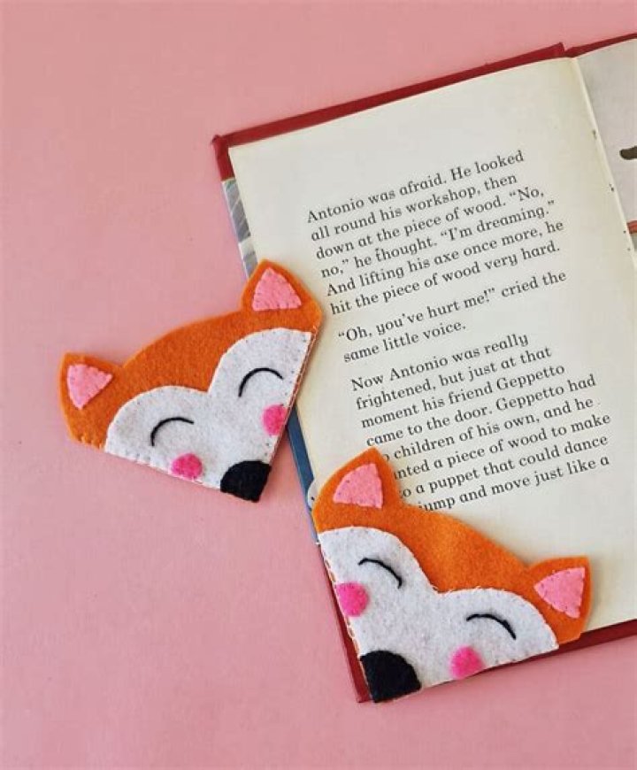 How do I make Fox corner bookmarks?
