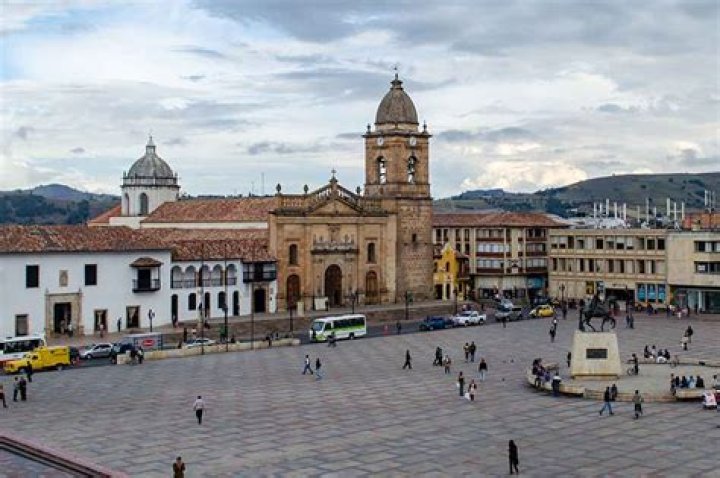How high is Tunja Colombia?