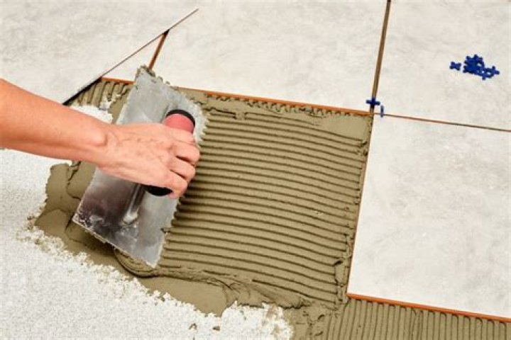 How much should I pay for ceramic tile installation?