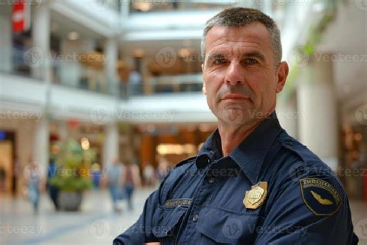 Is Arden mall safe?