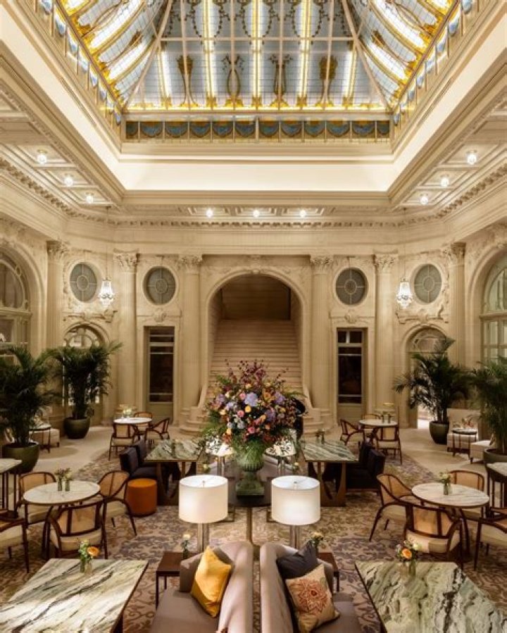 Is Corinthia Hotel in congestion zone?