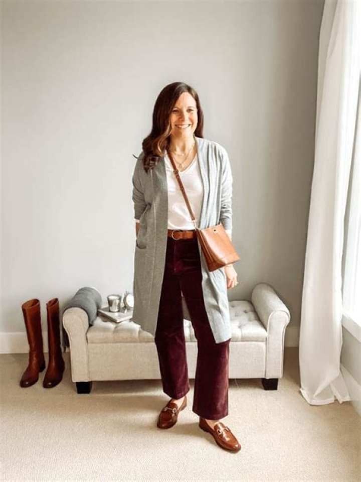 Is there a long cardigan in Style 2020?