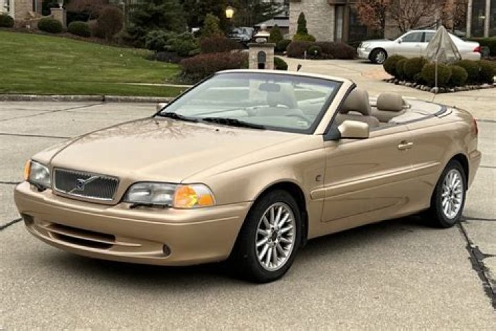 Is Volvo C70 expensive to maintain?