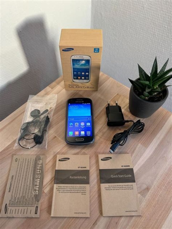 Was kostet ein Samsung Galaxy S3 Mini i8200n?