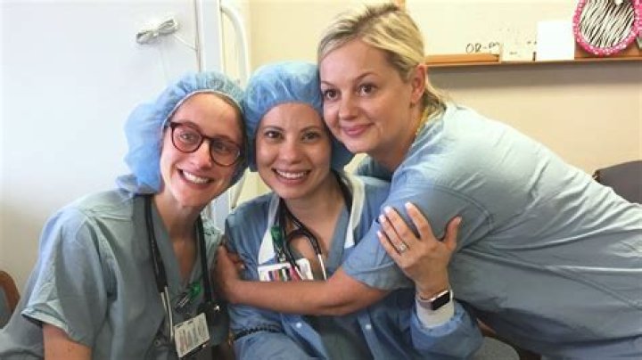 What does a nurse anesthetist do in a day?