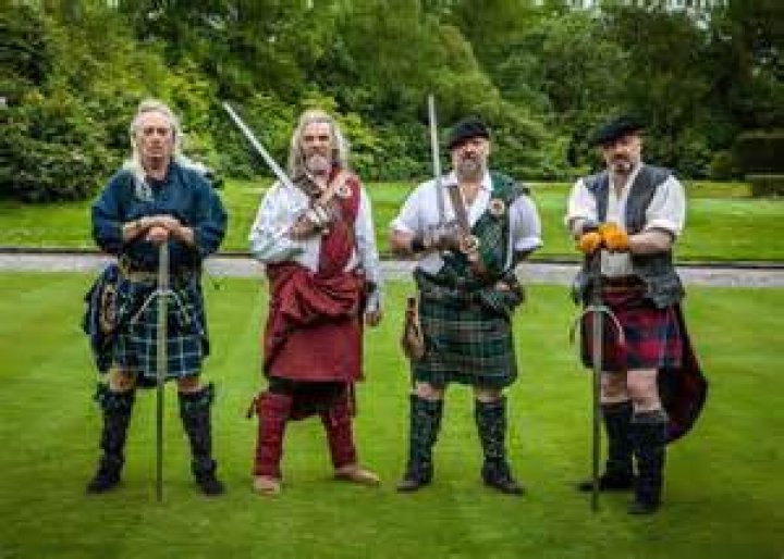 What does the Scots word Sonsie mean?