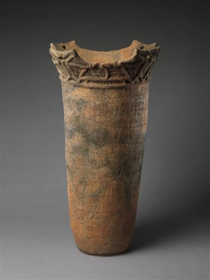 What kind of pottery is Korea known for?