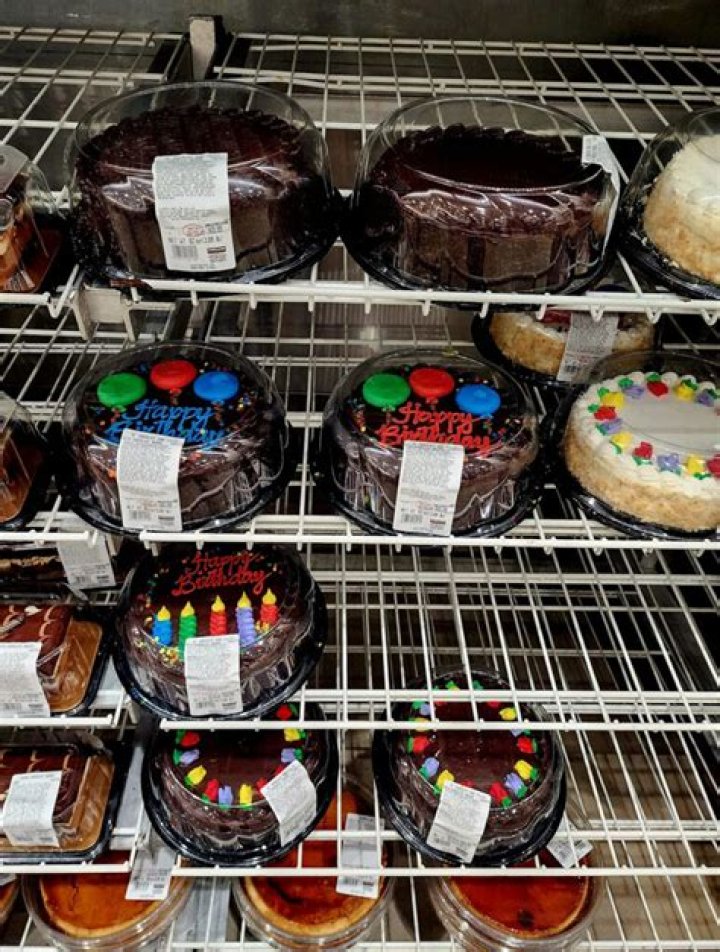What kinds of cakes does Whole Foods sell?