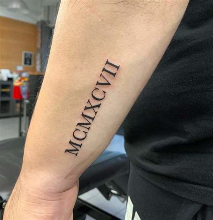 What Roman number tattoos mean?