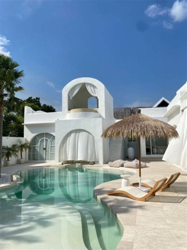 Where to stay in Lombok Island?