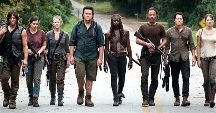 Who dies in The Walking Dead Season 2 Finale?