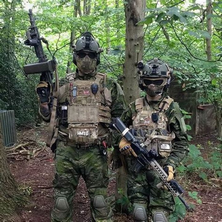 Who uses M05 Woodland?