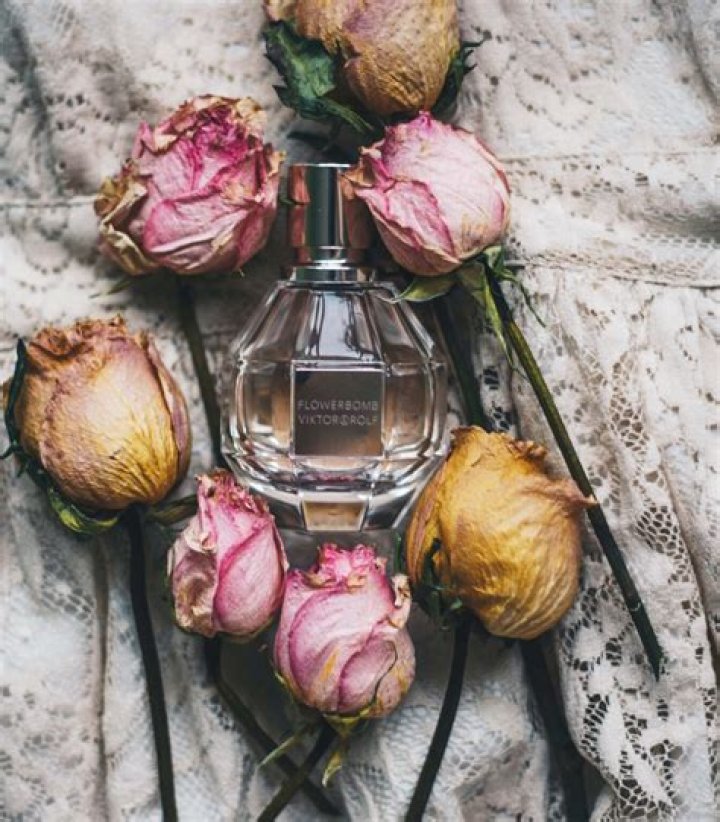 Why is flowerbomb so popular?